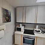 Komplette Wohnung, Ruhig Gelegen