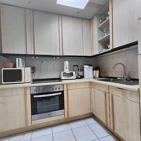 Διαμέρισμα Komplette Wohnung, Ruhig Gelegen *